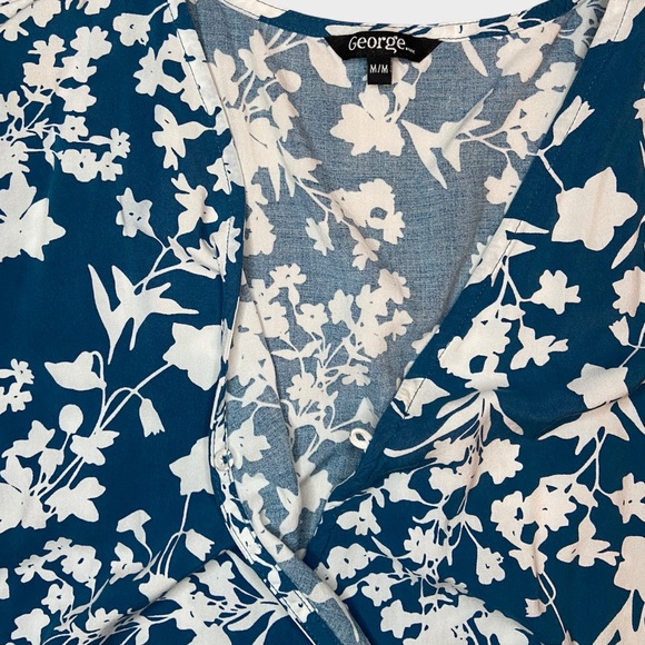 Tulip Sleeve Wrap Top - Picture 5 of 7